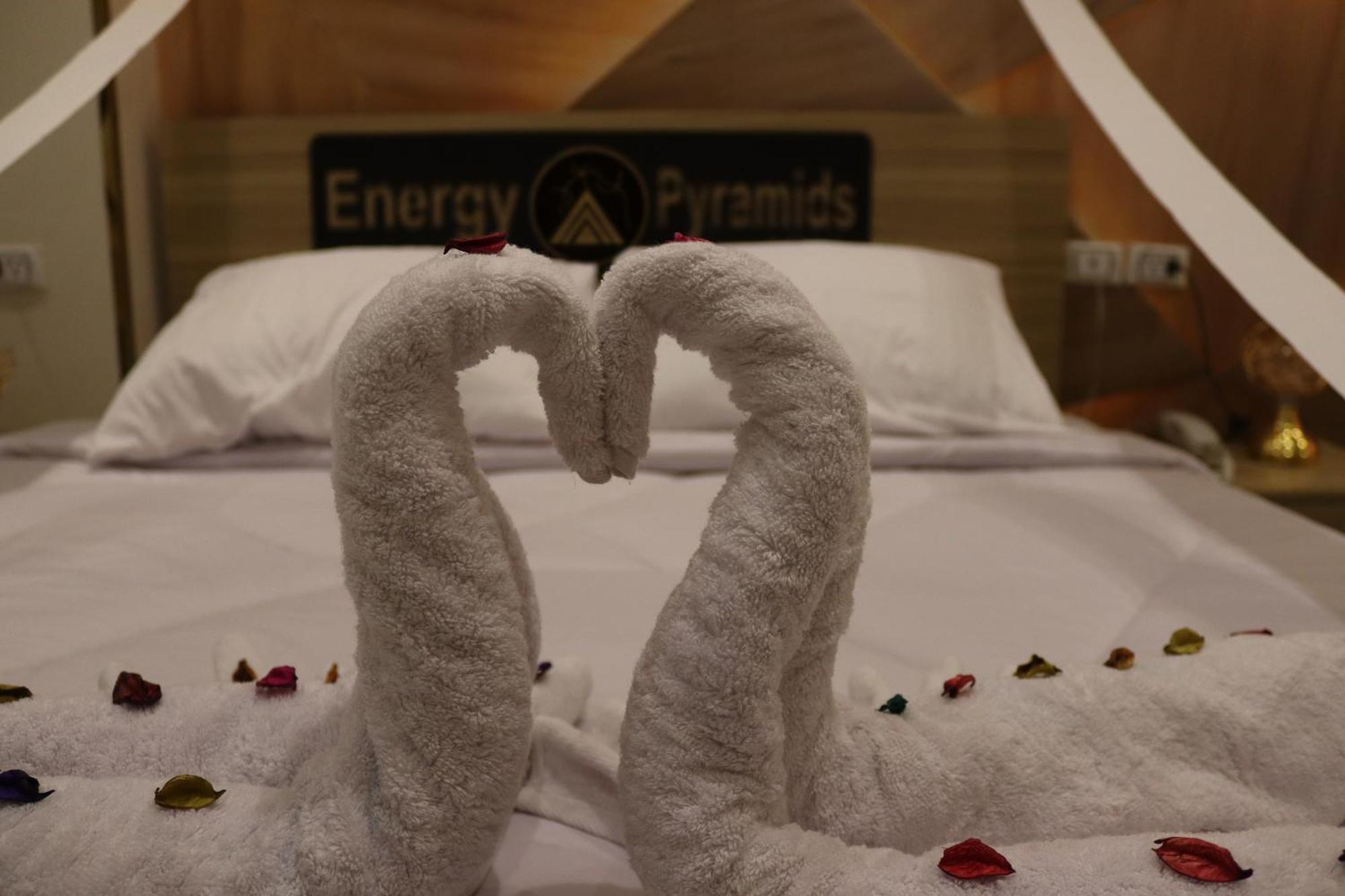 Energy Pyramids View Hostel Kafret el-Gabal Exterior photo
