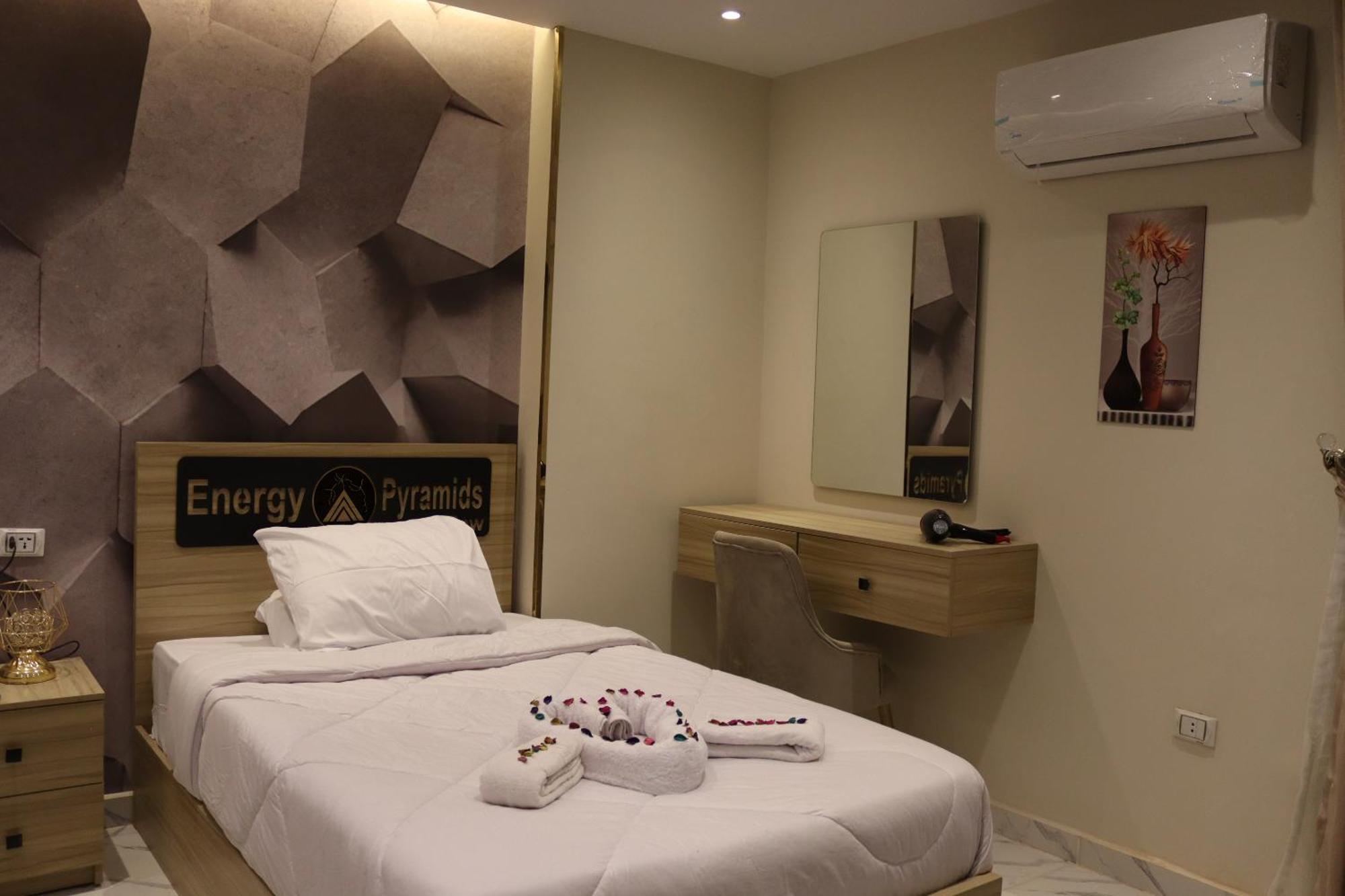 Energy Pyramids View Hostel Kafret el-Gabal Exterior photo