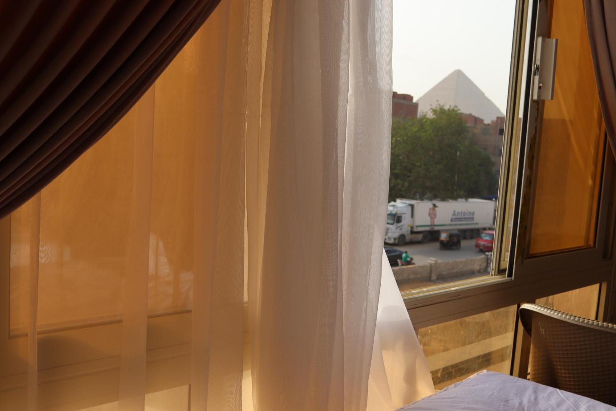 Energy Pyramids View Hostel Kafret el-Gabal Exterior photo
